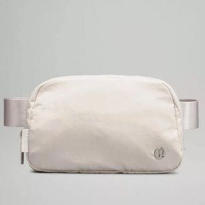 OPAL WHITE lulu lemon everywhere belt bag